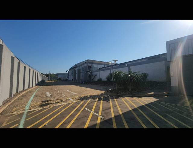 5,225M² WAREHOUSE FOR SALE IN RIVERHORSE VALLEY